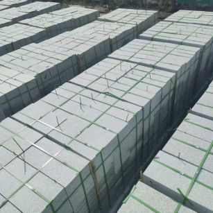 雅安 芝麻白1.8公分火烧300*600地铺，清仓大甩卖