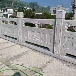 雅安 芝麻白栏杆