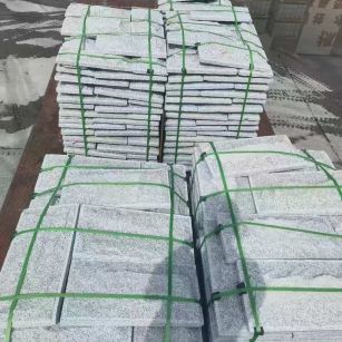 雅安 芝麻白蘑菇石装车出货