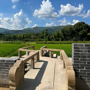 雅安花岗岩仿古石材景区使用案例