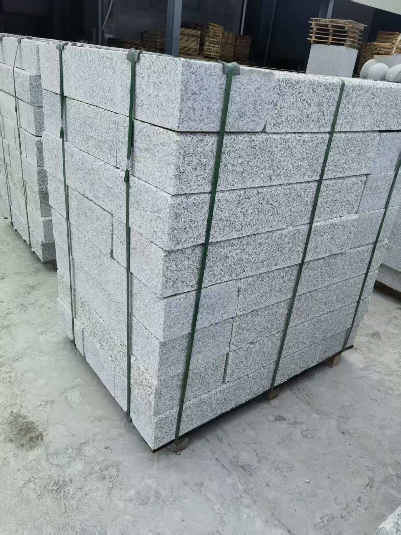 雅安 芙蓉白火烧两面路沿石