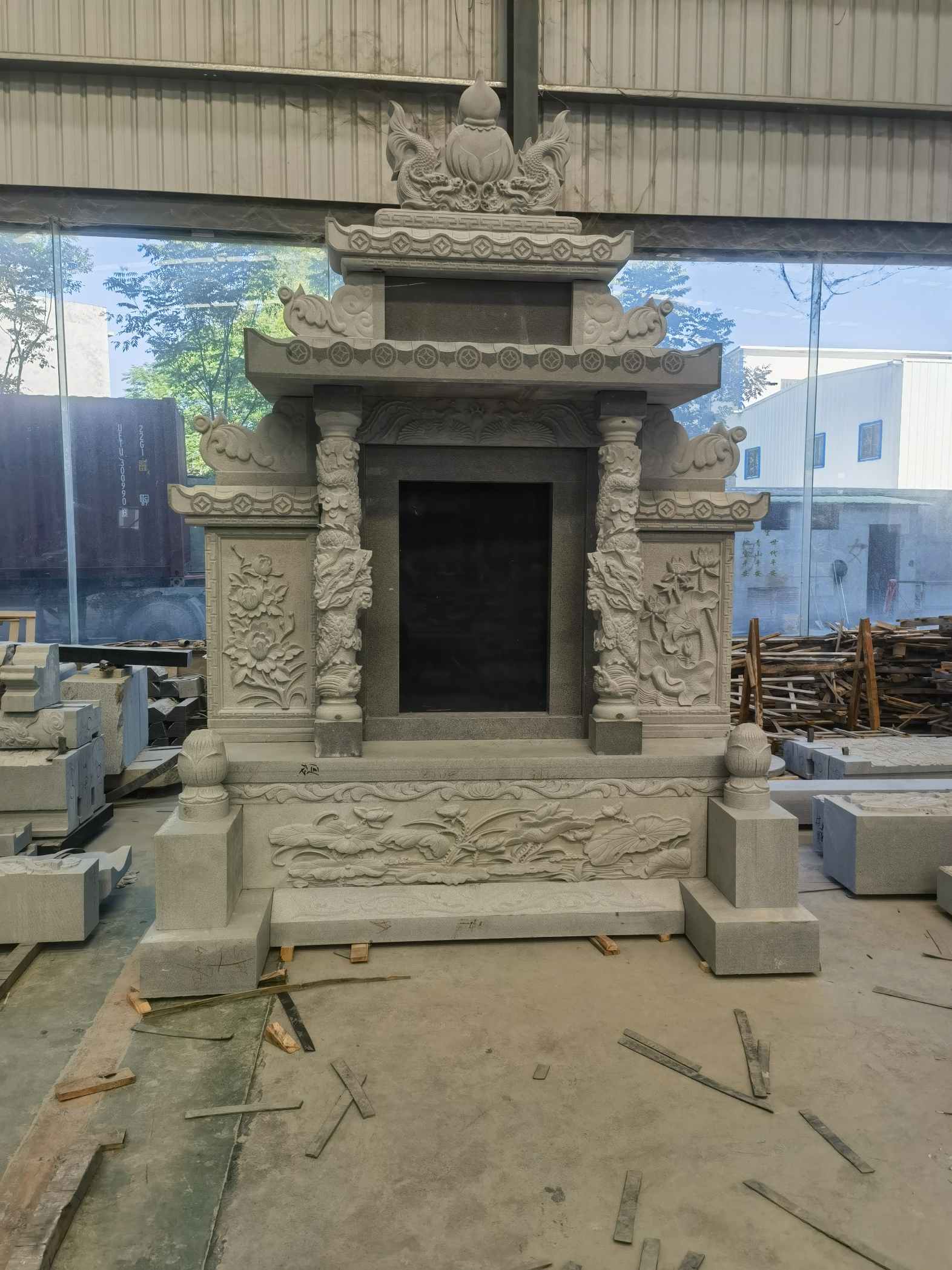 雅安 芝麻灰高档墓碑、土墓，一套也支持定做