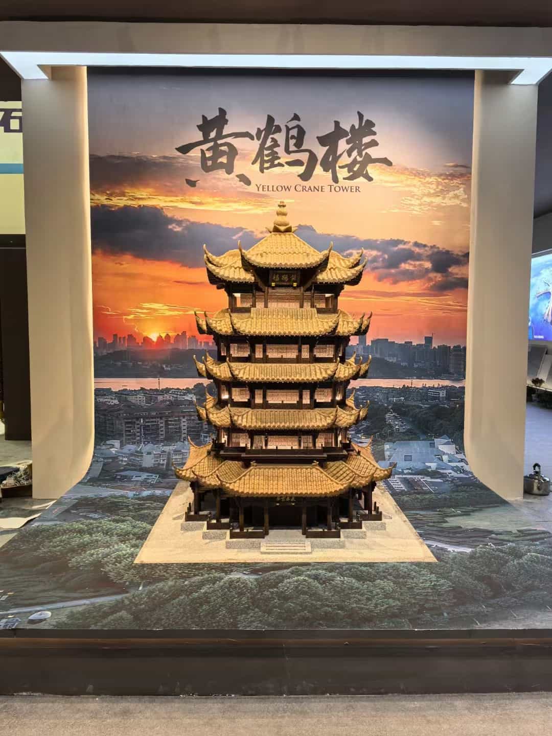 雅安仿古石文创作品-黄鹤楼