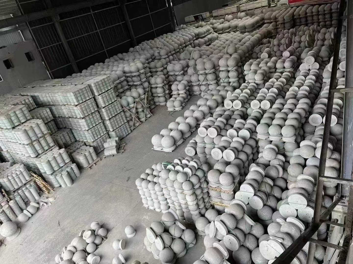 雅安 芝麻白挡车柱