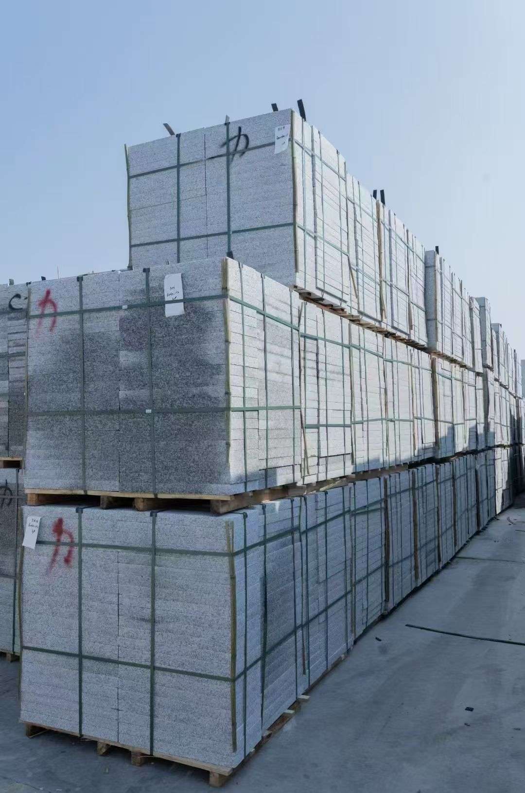 雅安 芙蓉白、大花白、小白花荔枝面成品地铺石