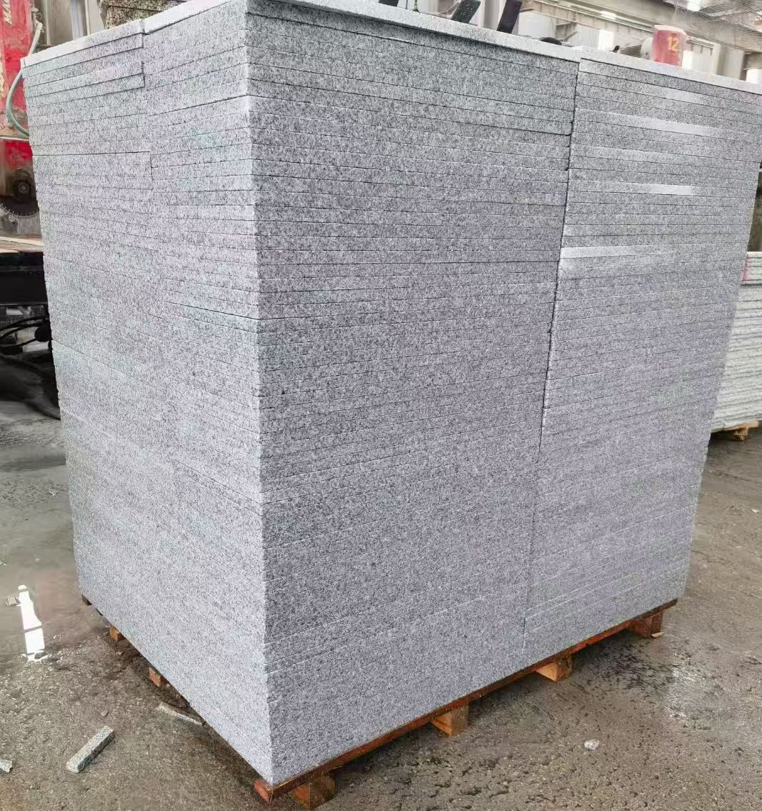 雅安 火烧面地铺石，街道广场园林市政工程板，1.8~5.0厚均有现货