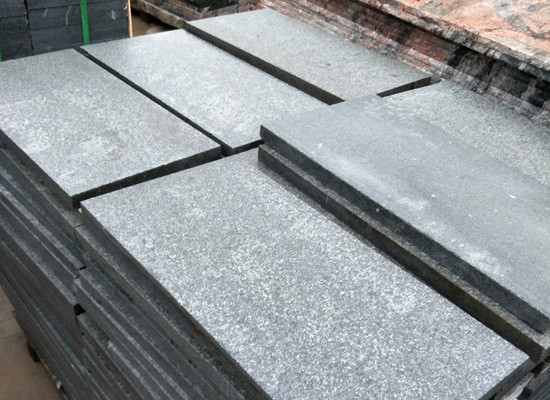 雅安芝麻黑地铺石材