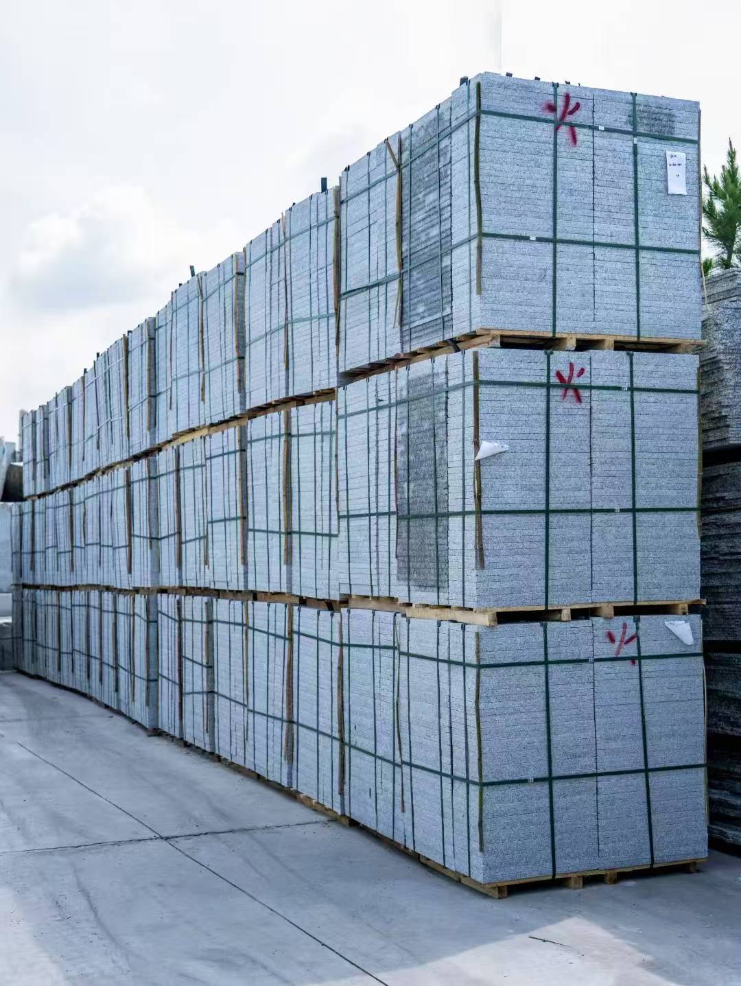 雅安 芙蓉白3公分火烧地铺成品300*600